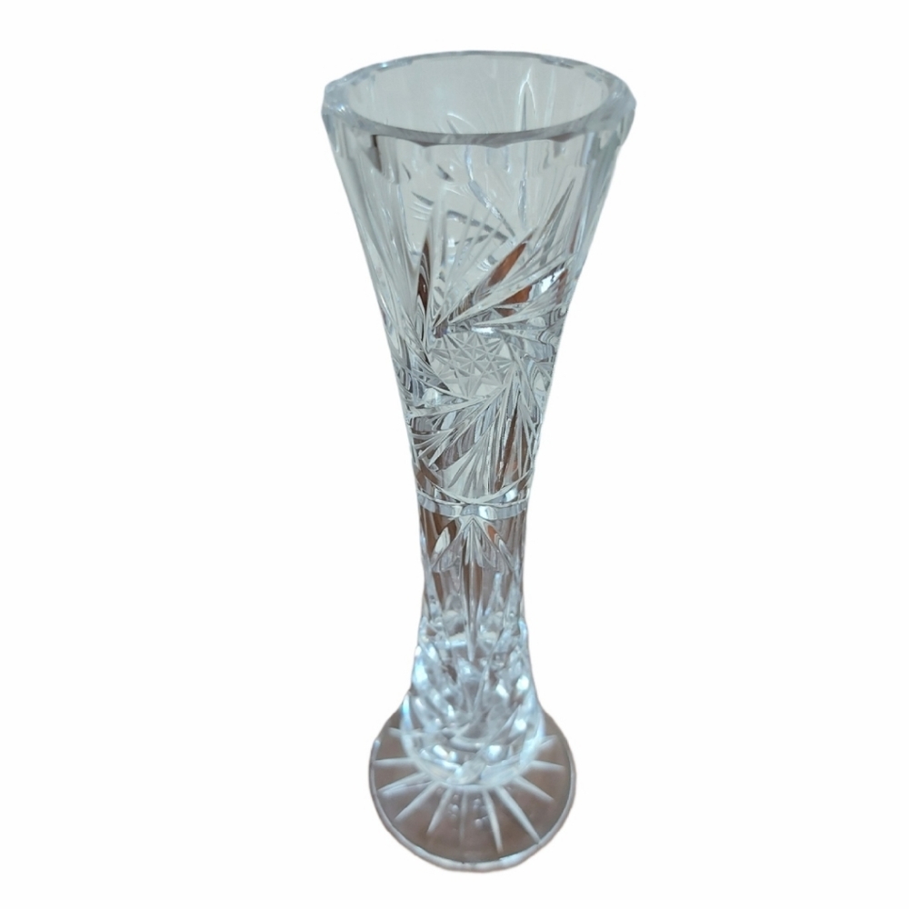 Genuine Crystal Pinwheel Bud Vase